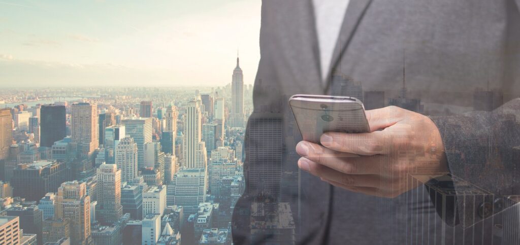 businessman, manhattan, skyline-4194853.jpg